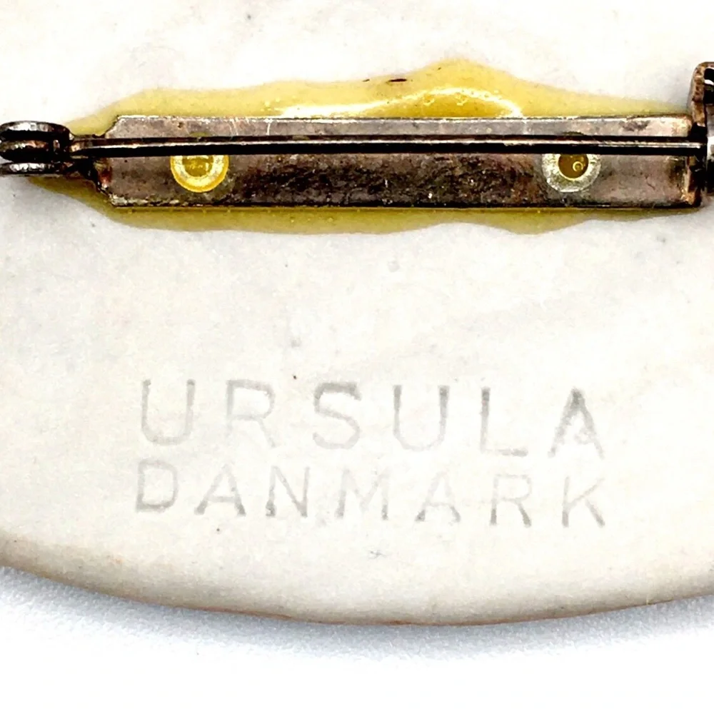 Vintage Ursula Danmark Scandinavian Ceramic Brooch - Picture 5 of 7